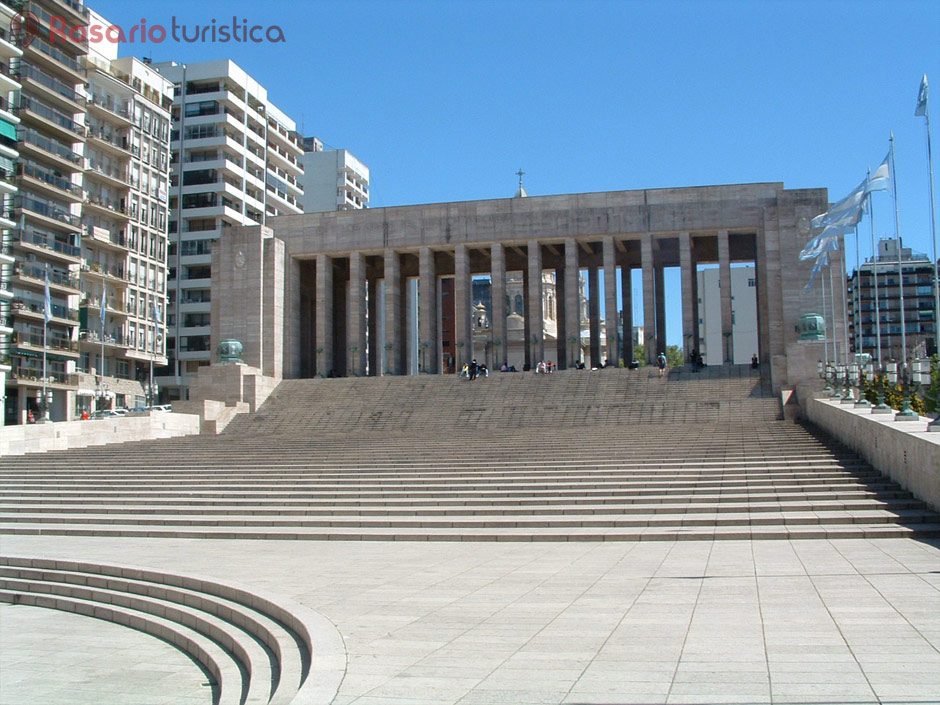 Monumento Histrico Nacional a la Bandera de Rosario - Imagen: Rosarioturistica.com.ar